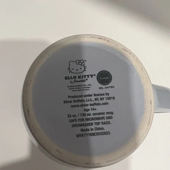 Hello Kitty by Sanrio 25 oz Main Character Energy Ceramic Mug New! - Picture 6 of 6